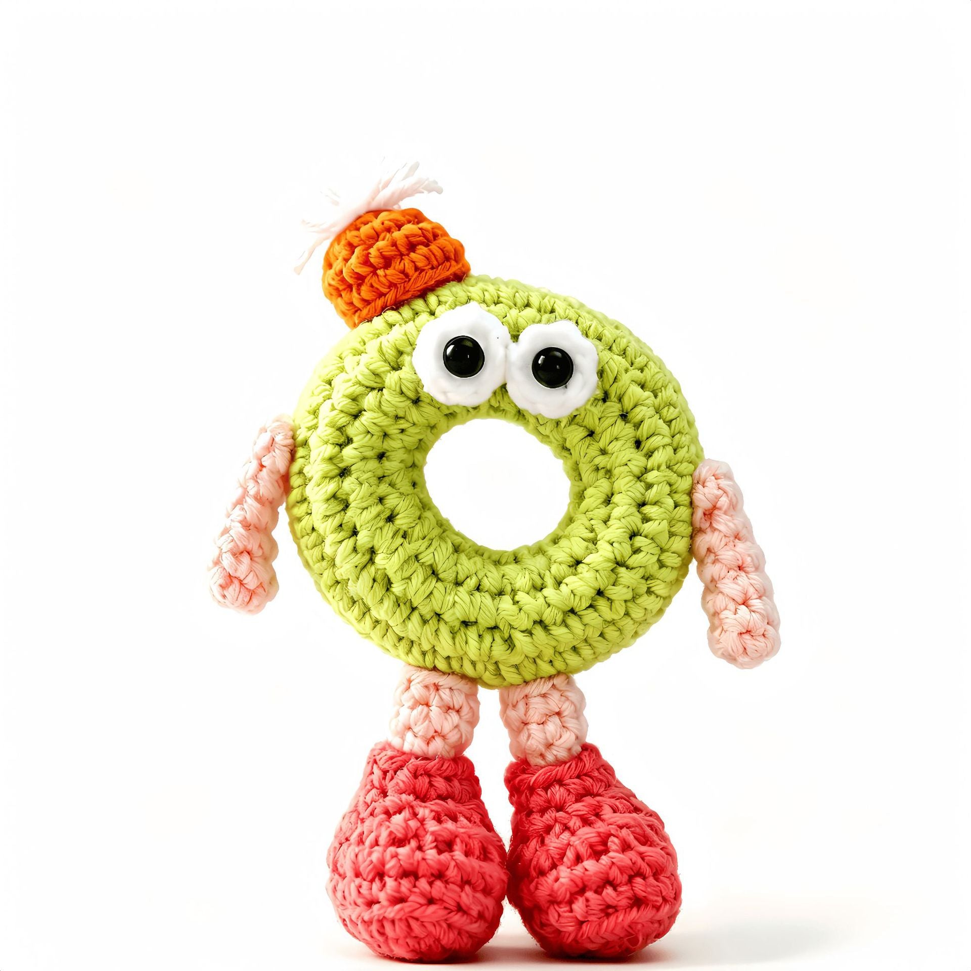 variant:o | Crochet letter O keychain charm